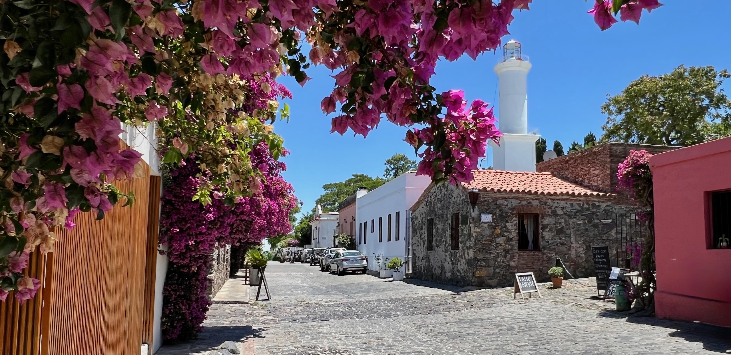 Straatje in Colonia, Uruguay